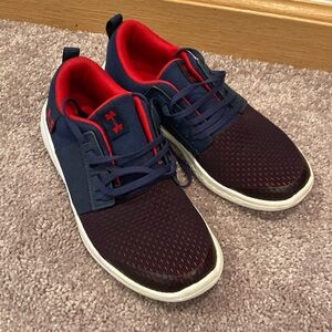 Under Armour sneakers 2.5y NEW